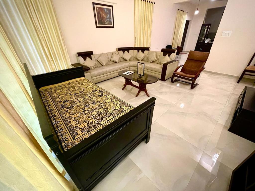 Aikya Kadri #Your Home Away From Home# Non Smoke# Vegetarians Preferred# Strictly For Families Mangalore Extérieur photo